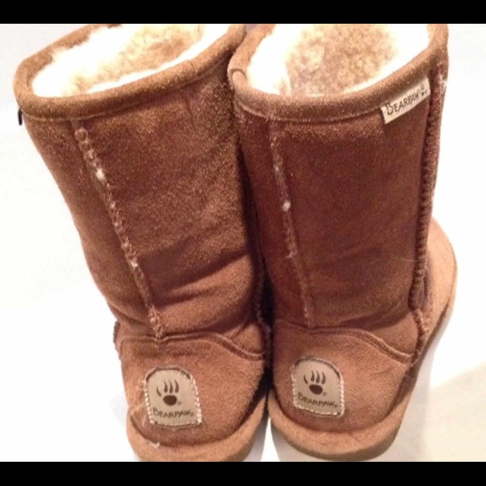 Bear paw boots chestnut color